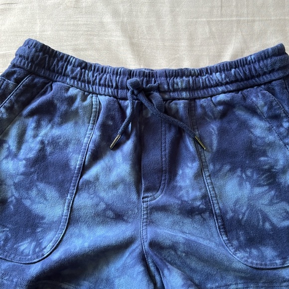 Athleta small tie dye shorts - Picture 2 of 7